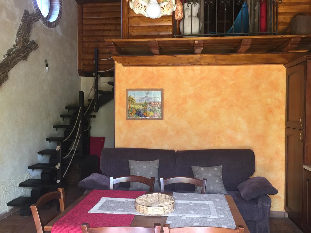 Villa Casa Etna à Bronte Extérieur photo